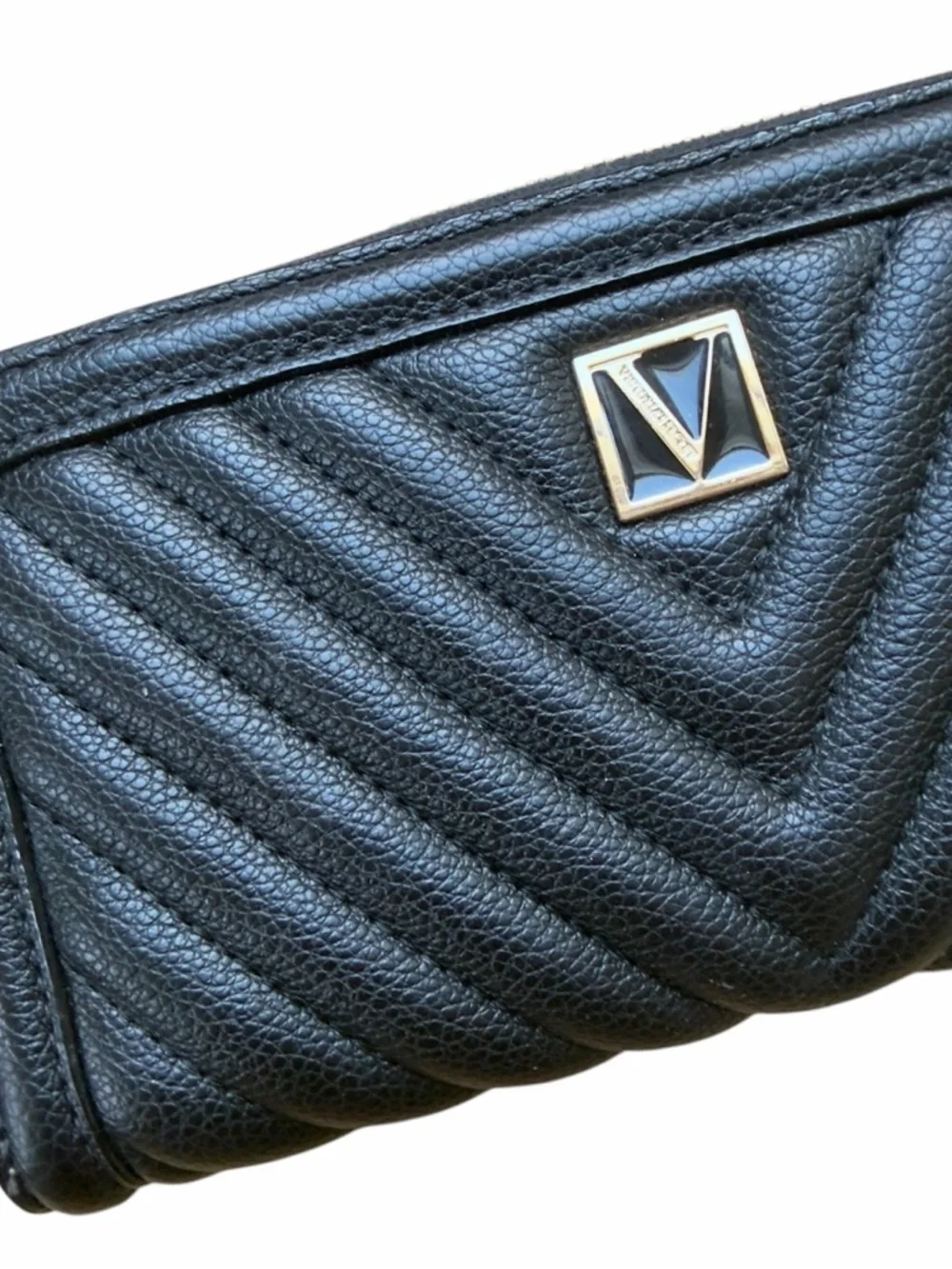 Victoria's Secret Black Large Wallet Full
Zip Around Quilted Faux Leather - Picture 2 of 8